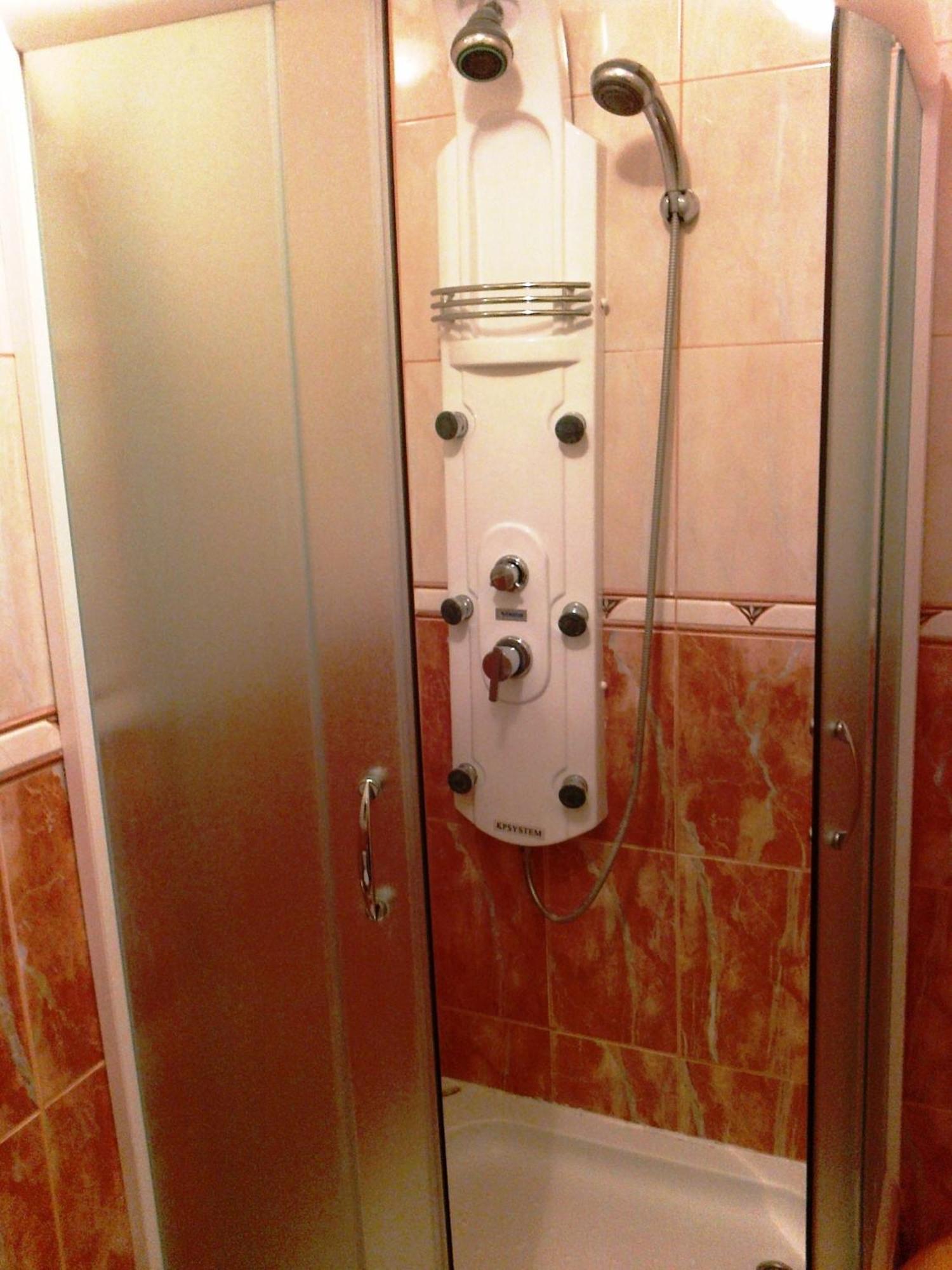 Oaza Guest House スヴェティ・ステファン 部屋 写真