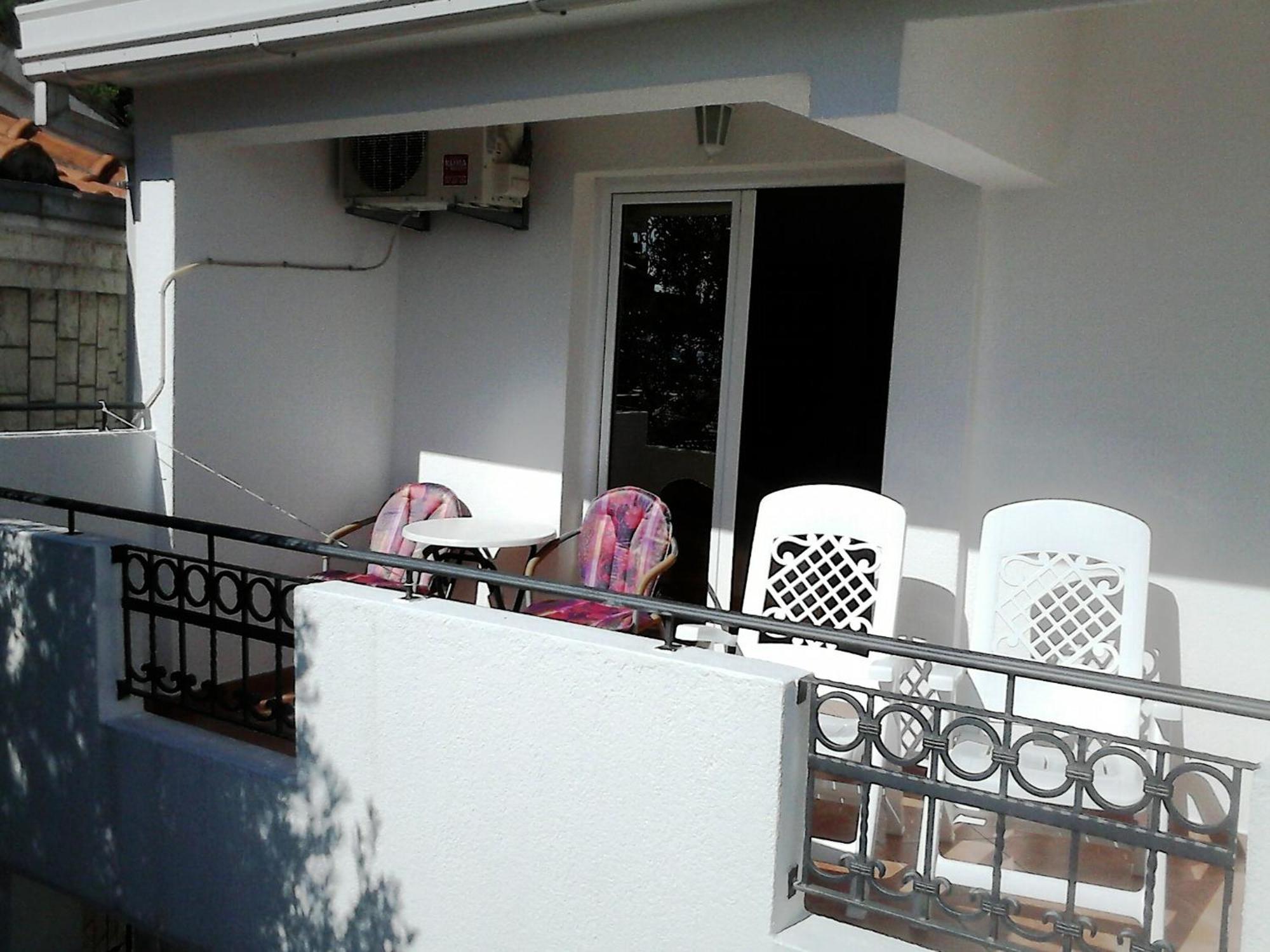 Oaza Guest House スヴェティ・ステファン 部屋 写真