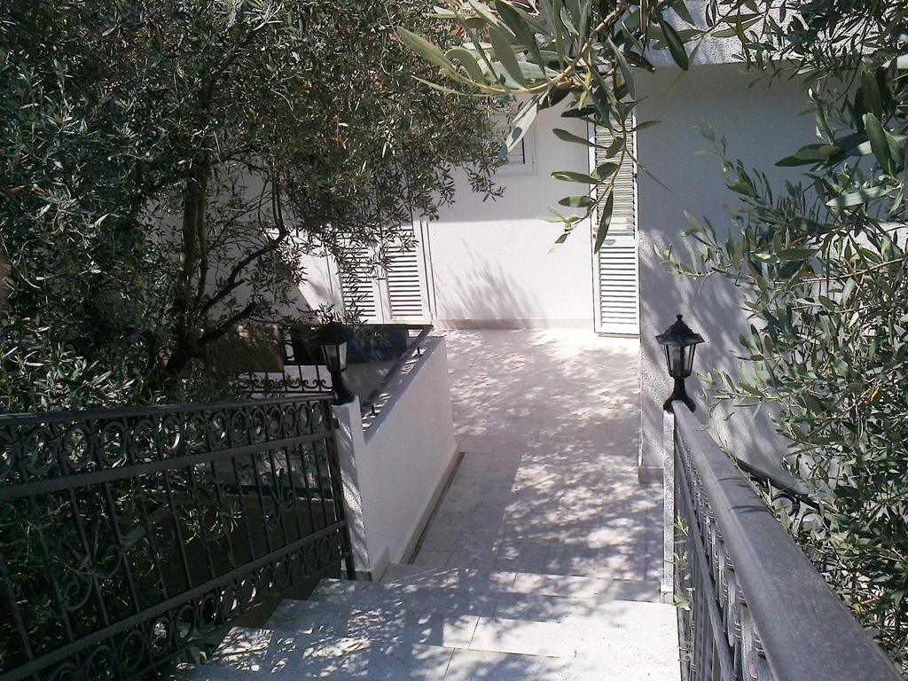 Oaza Guest House スヴェティ・ステファン エクステリア 写真