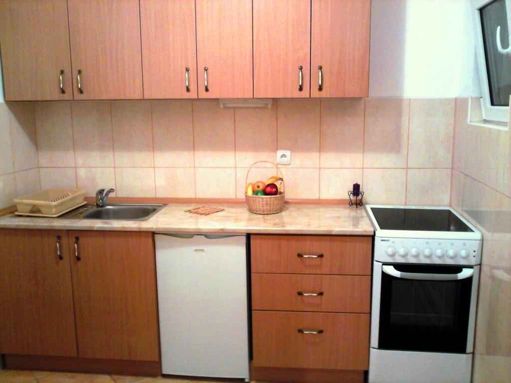 Oaza Guest House スヴェティ・ステファン 部屋 写真