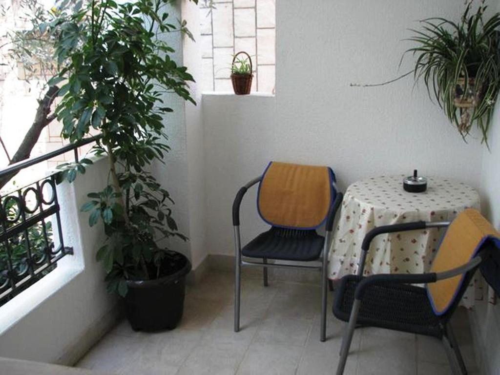 Oaza Guest House スヴェティ・ステファン 部屋 写真