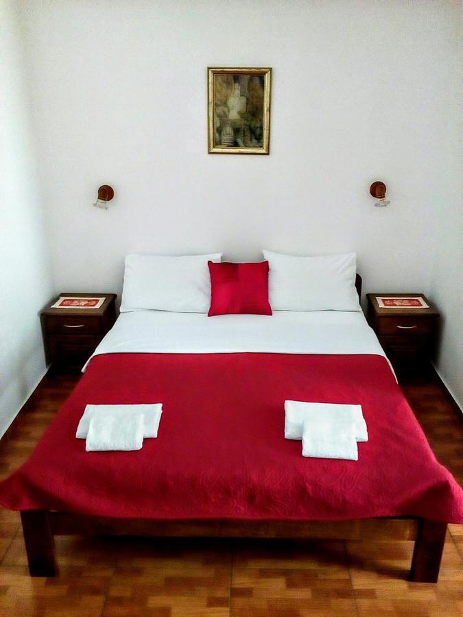 Oaza Guest House スヴェティ・ステファン エクステリア 写真